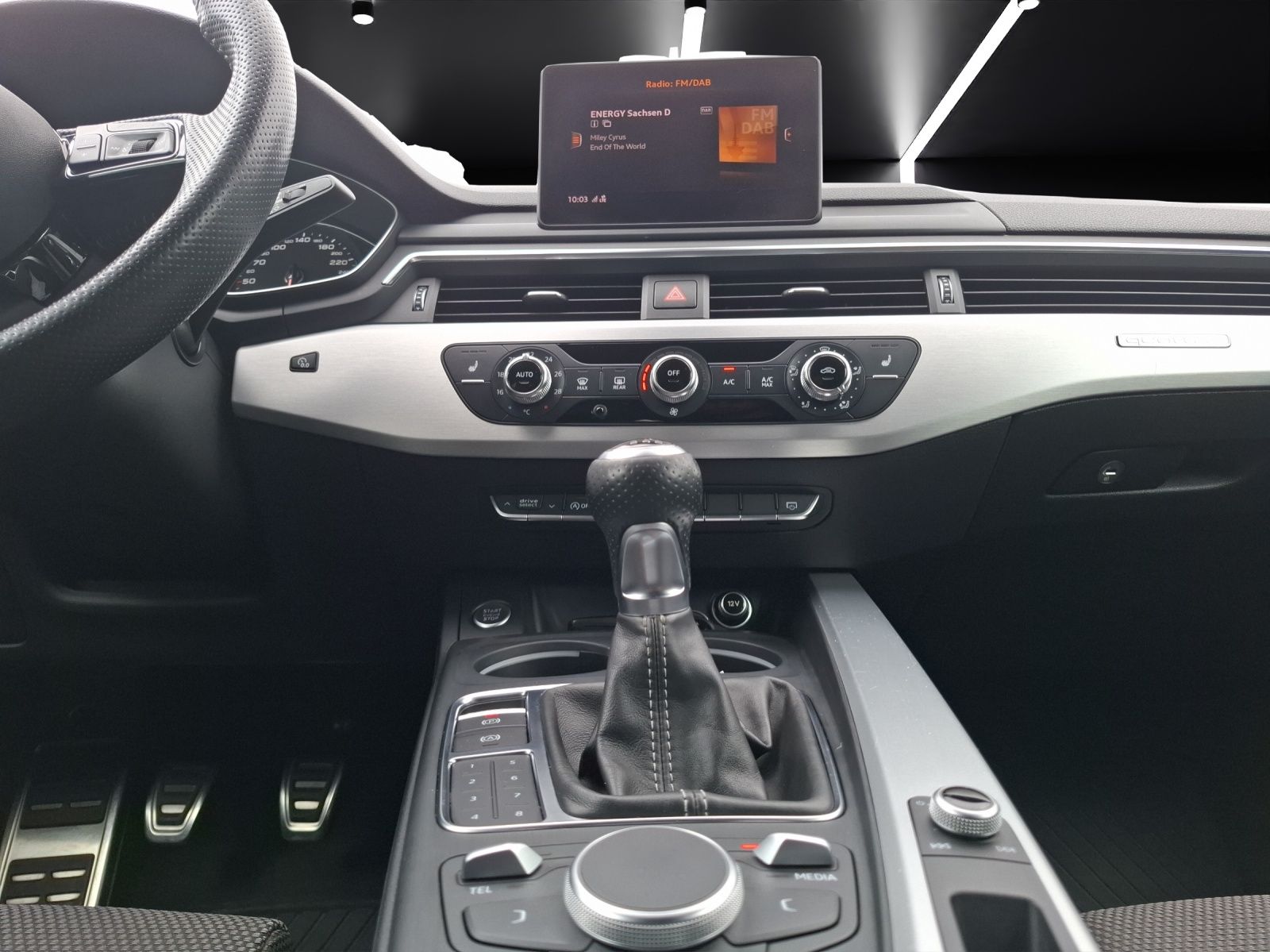 Fahrzeugabbildung Audi A5 Sportback TDI  sport quattro S-Line Xenon AHK