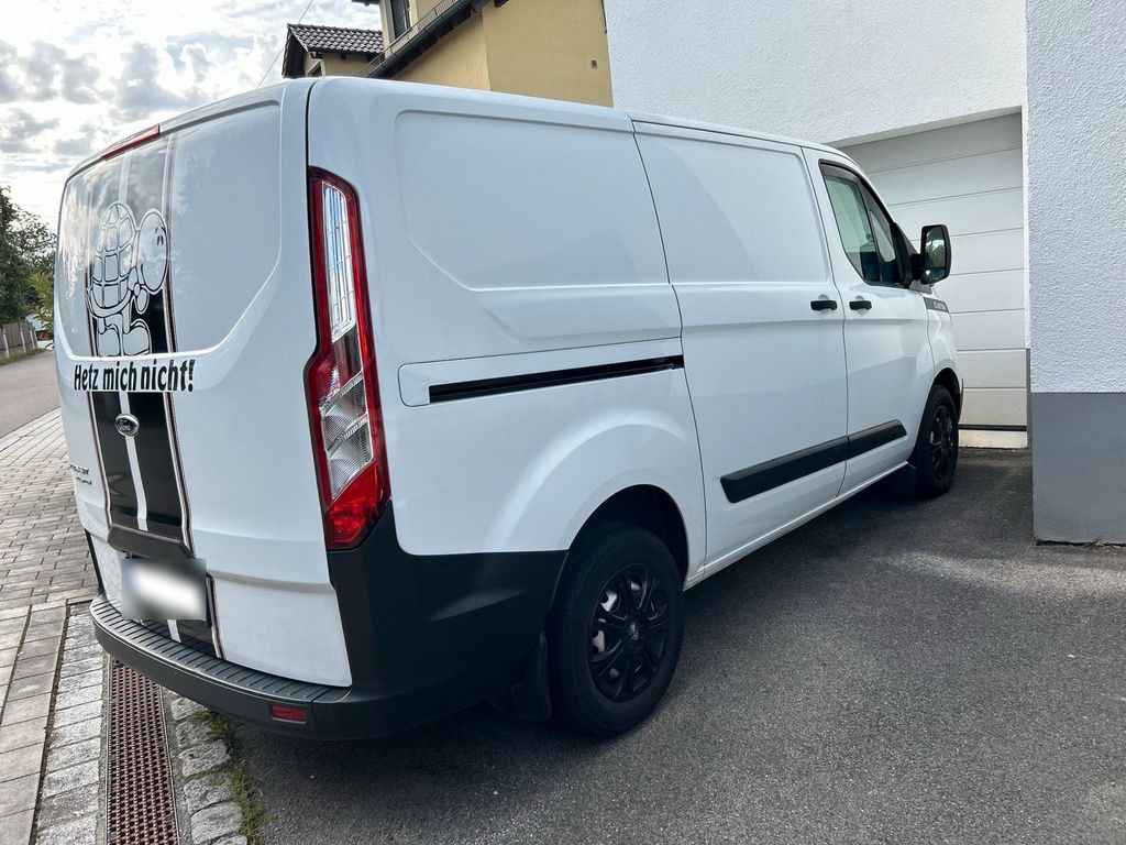 Image of Ford Transit Custom