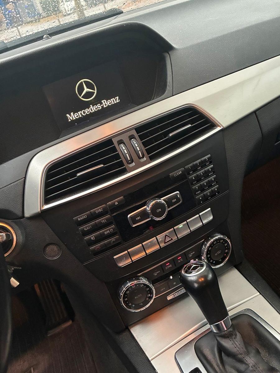 Mercedes-Benz C180 2012 — photo 6