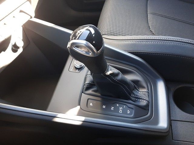 Fahrzeugabbildung Audi A1 Sportback S line 30TFSI S-tronic AppConnect L