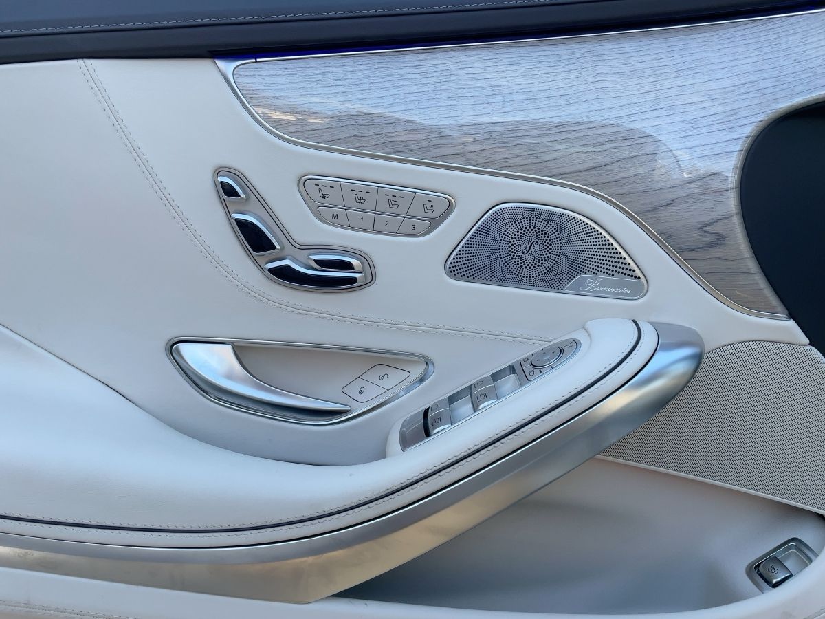 Fahrzeugabbildung Mercedes-Benz S 560 4M Coupe AMG-Unikat-einzigartige Farbkombi