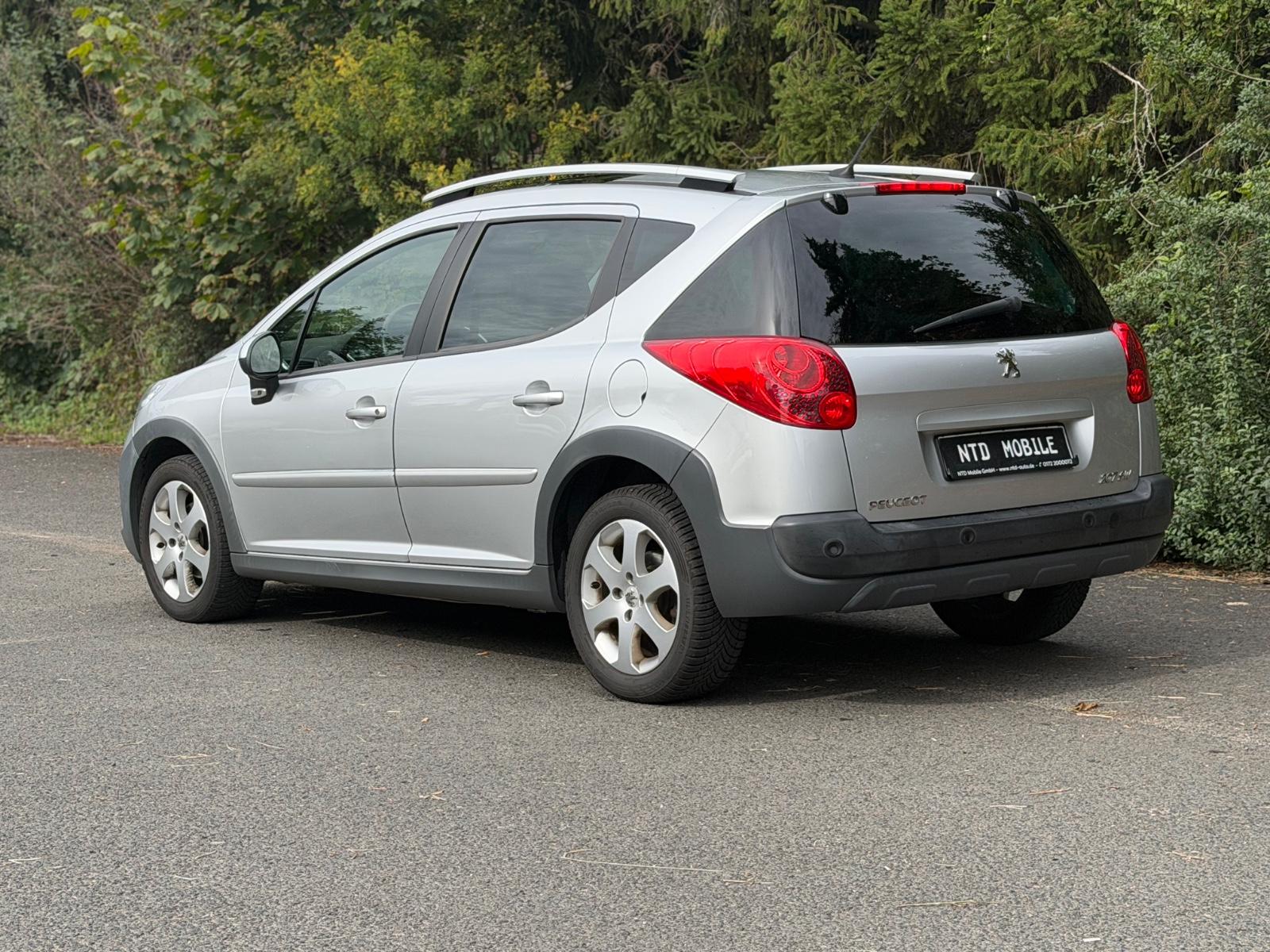 Peugeot 207 SW Escapade+TÜV+PANO+S-HZNG+S-HEFT+KLIMAAUTO