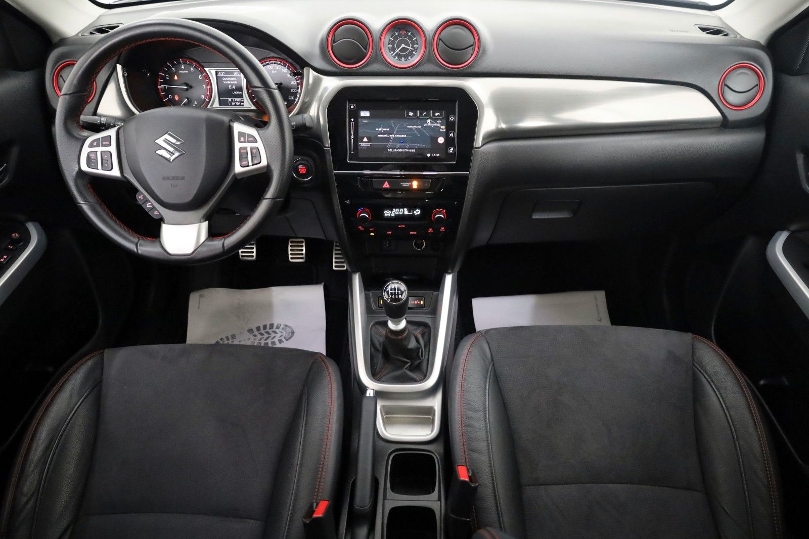 Fahrzeugabbildung Suzuki Vitara 1.4 S 4x2 T.Leder,Navi,LED,ACC,Kamera,AHK