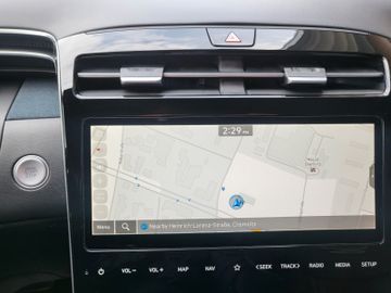 Fahrzeugabbildung Hyundai TUCSON 1.6 T-GDI PHEV 4WD PRIME ECS AssiP Pano
