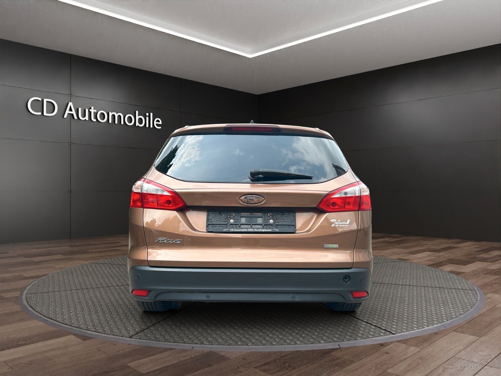 Fahrzeugabbildung Ford Focus Turnier Sync/TÜV, Service&Zahnriemen Neu /