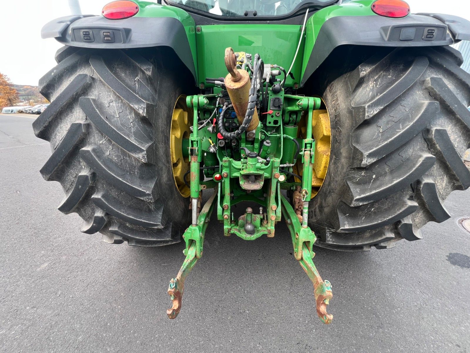 Fahrzeugabbildung John Deere 8295 R / kein AdBlue / Rückfahreinrichtung