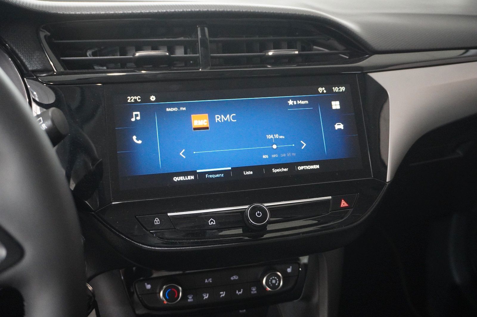 Fahrzeugabbildung Opel Corsa F 1.2 FACELIFT NAVI/LED/KAMERA/VIRTU./DAB+