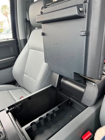 Ford F 150 Lightning Flash gr Batterie im Vorlauf