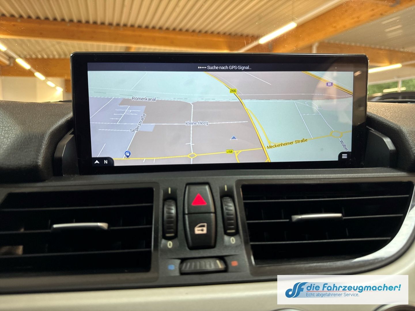Fahrzeugabbildung BMW Z4 sdrive 18 i Roadster El. Verdeck AD Leder Xen