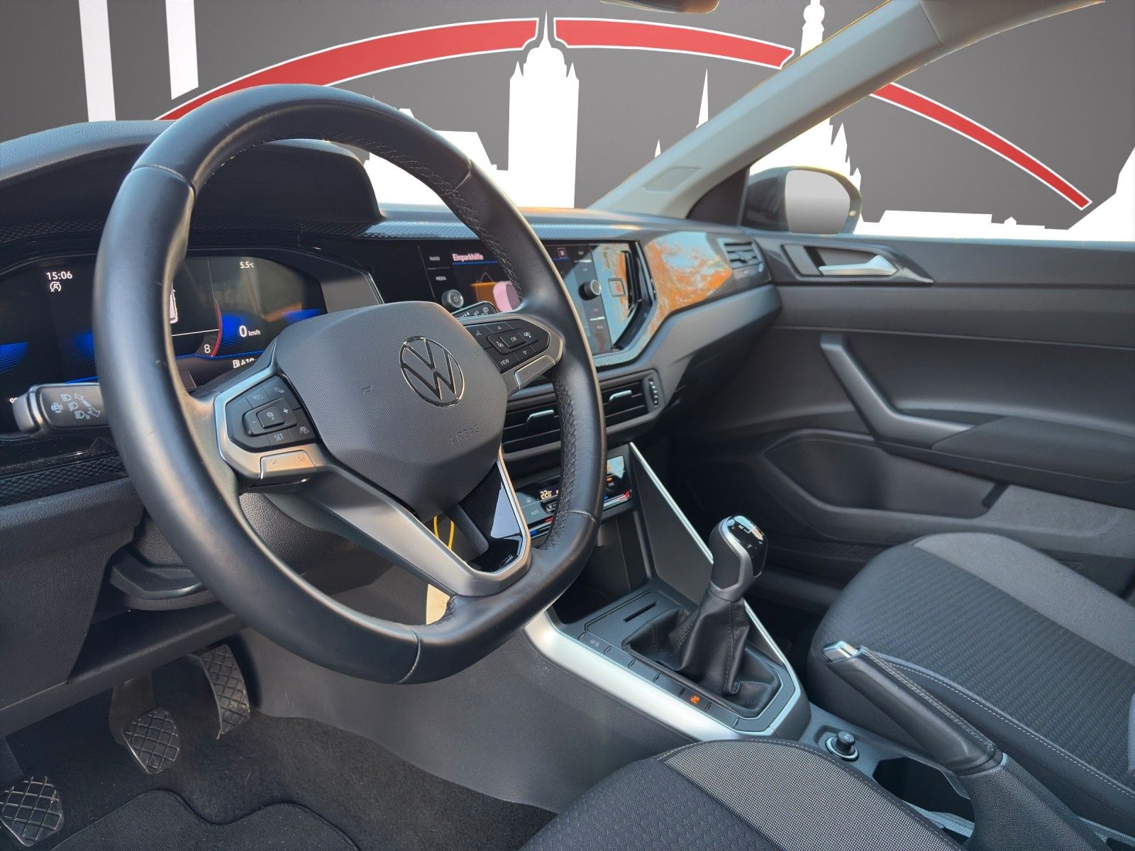 Fahrzeugabbildung Volkswagen Taigo 1.0 TSI Life PDC/APP/ACC/DAB/FERN