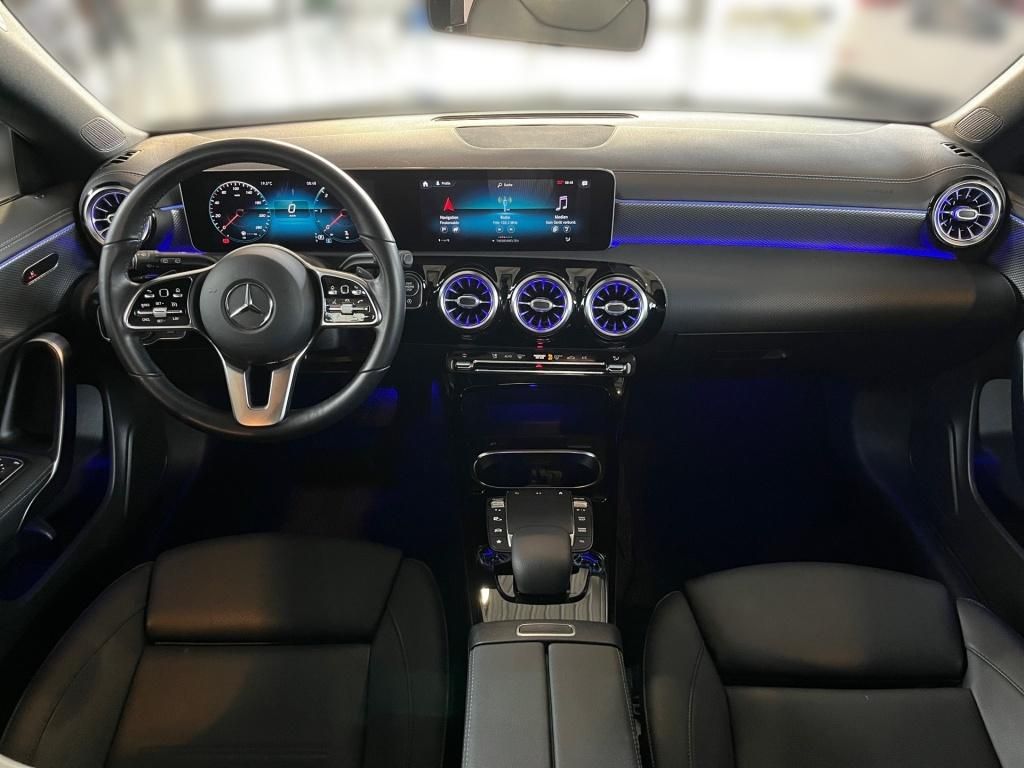 Fahrzeugabbildung Mercedes-Benz CLA 200 d SB Progressive Navi LED KAM SHZ Ambie.