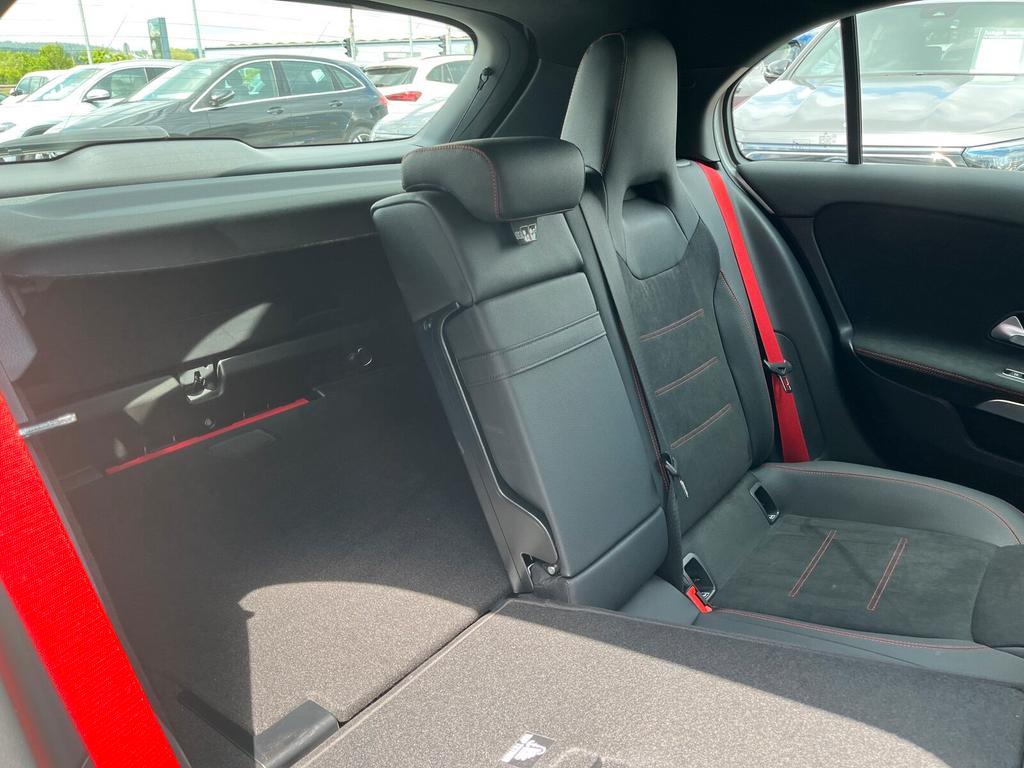 Mercedes-Benz A 45 AMG