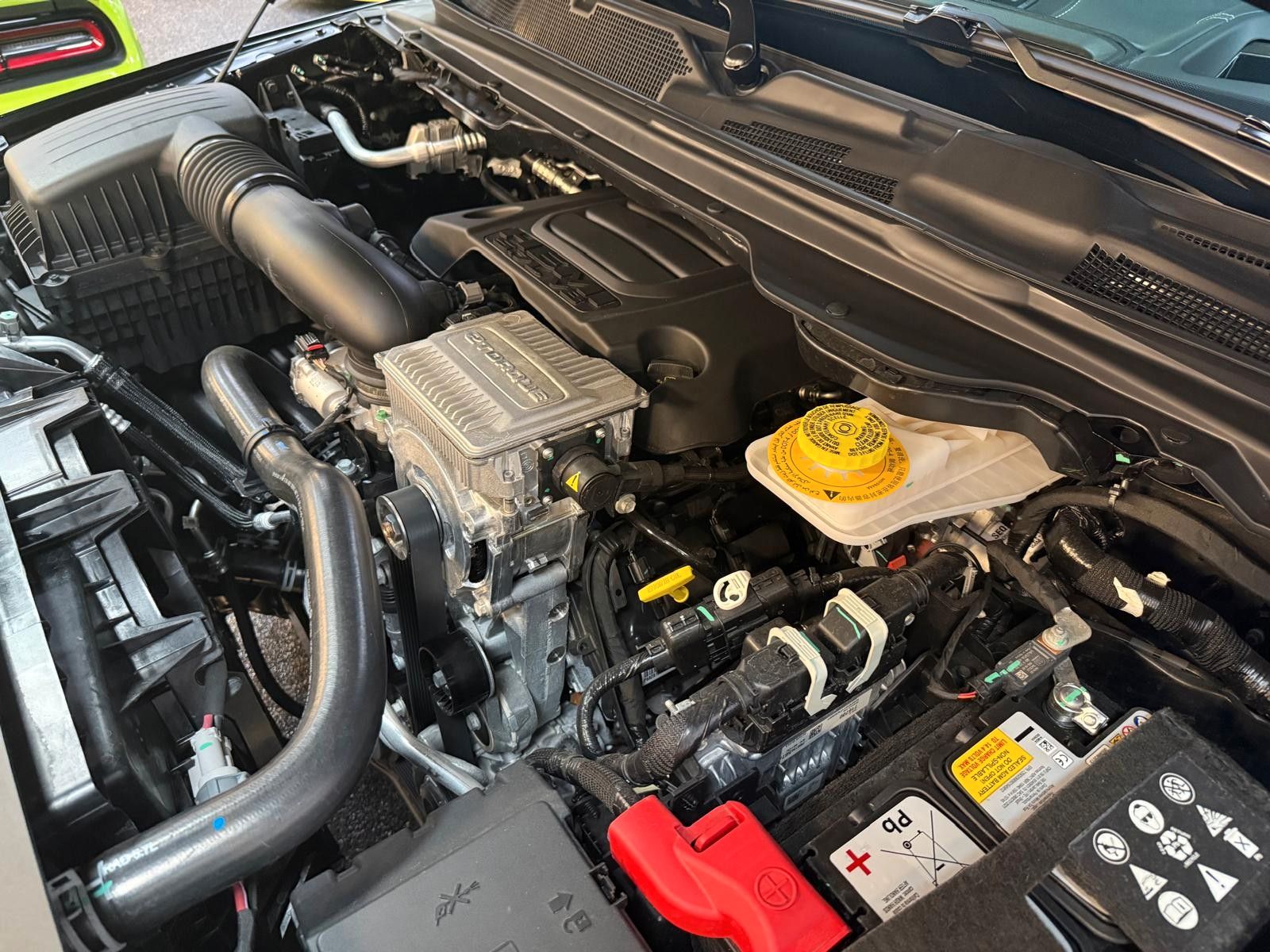Fahrzeugabbildung Dodge RAM LIMITED HEMI V8-RAMBOX-TAILGATE-SOFORT!!!
