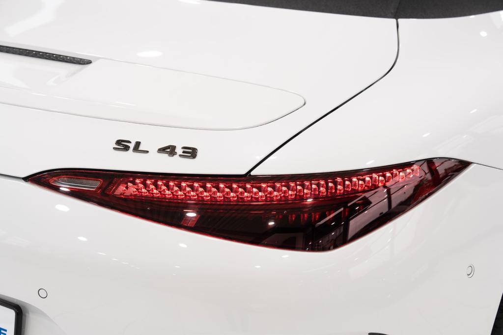 Mercedes-Benz SL 43 AMG