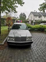 Mercedes-Benz Mercedes 124 W Automatik 250 D - Mercedes-Benz 250 in Frankfurt (Main)