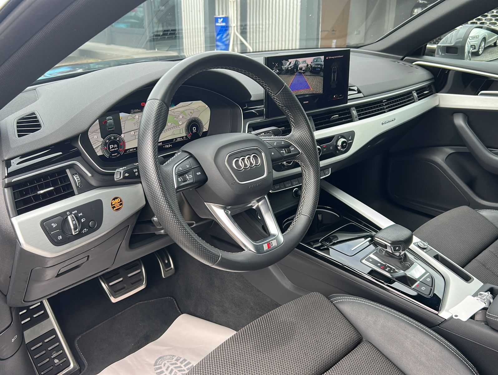 Fahrzeugabbildung Audi A5 40 TDI quattro S-Line