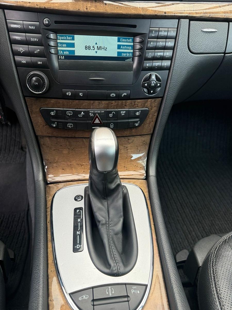 Mercedes-Benz E280 2005 — photo 5