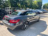 Mercedes-Benz E 350 E -Klasse Cabrio E 350 CDI BlueEfficiency - Mercedes-Benz aus 2011: Cabrio, Klasse