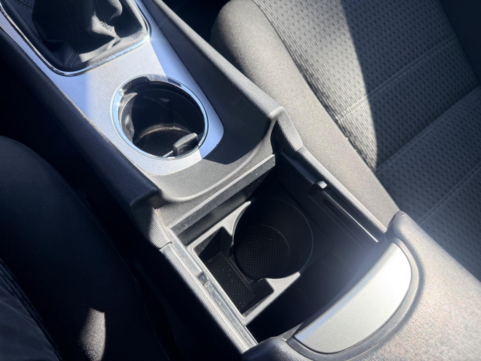 Toyota Avensis 2014 — photo 26
