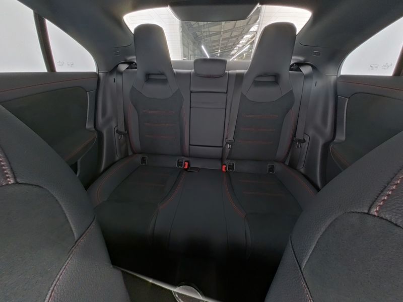 Fahrzeugabbildung Mercedes-Benz CLA 180 Coupé AMG Pano+Night+360°+Distr+Ambi+19'