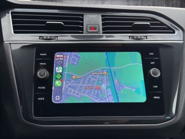 Volkswagen Tiguan R-Line 2.0 TDI DSG*DIGITAL*LED*NAVI*ACC