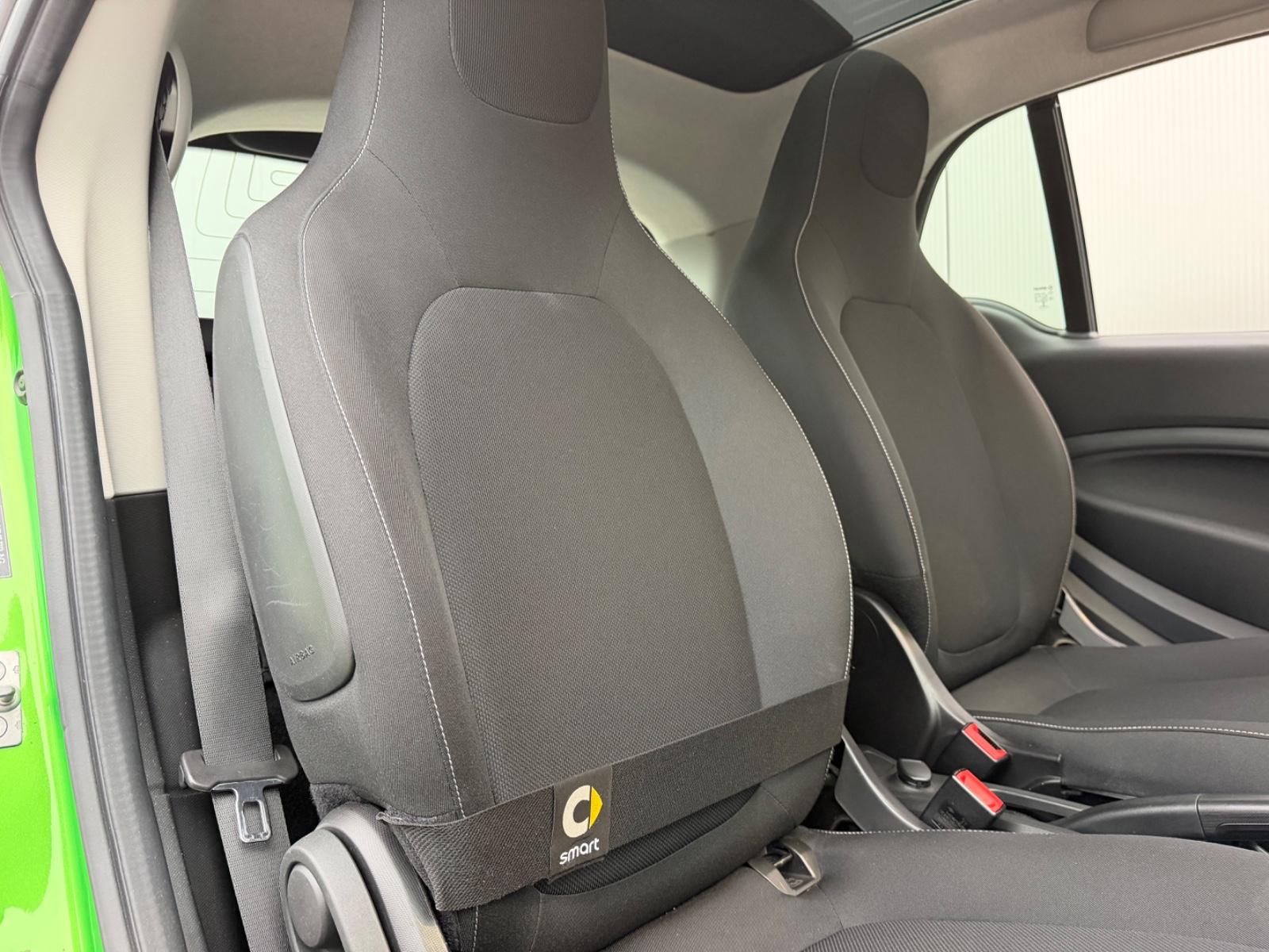 Smart ForTwo EQ Klimaaut. Lenkhzg. SHZ PDC Akku 95%