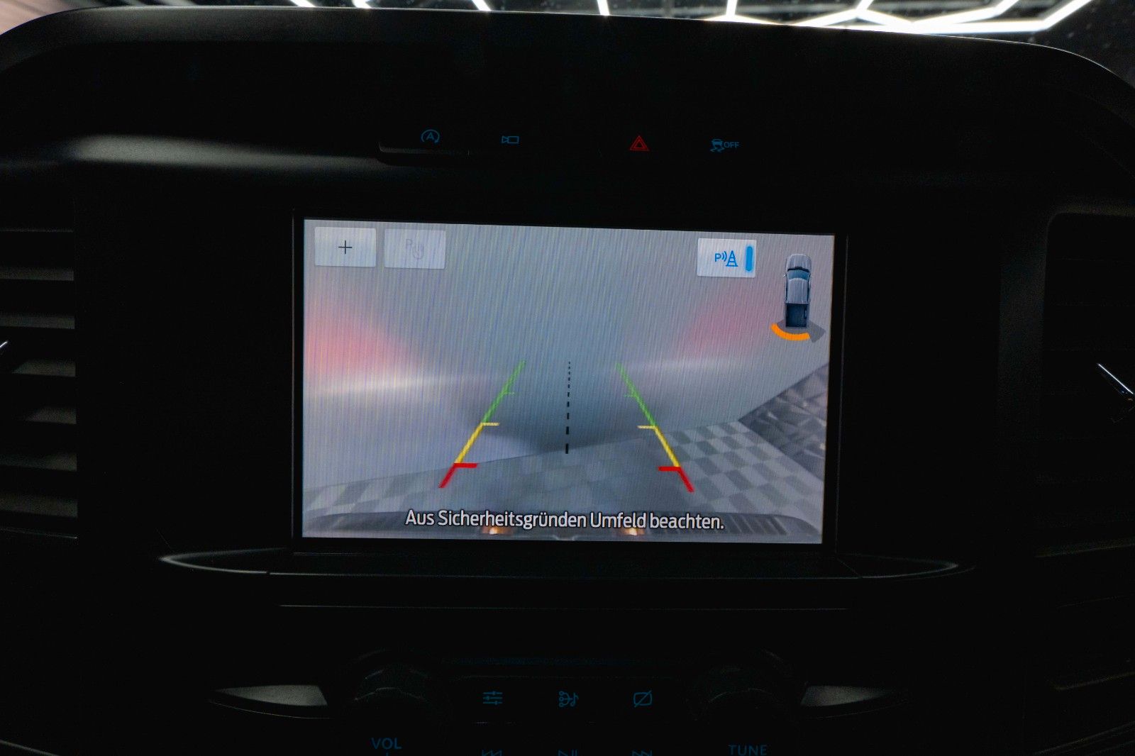 Fahrzeugabbildung Ford F150 5.0L V8 4x4 Offroad SuperCrew RAPTOR 19%