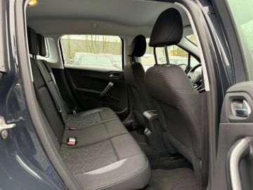 Peugeot 2008 - 6