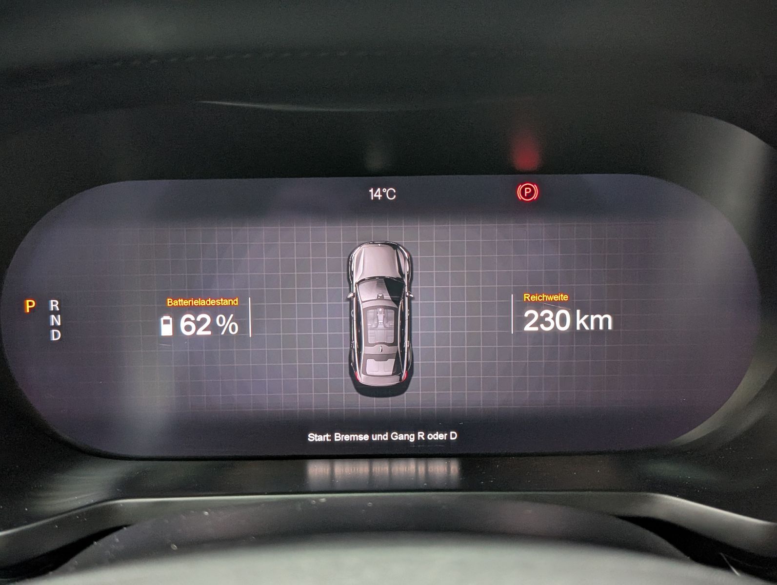 Fahrzeugabbildung Polestar 2 Range SoH 94% PILOT PLUS-PK PANO LED H&K WÄRME