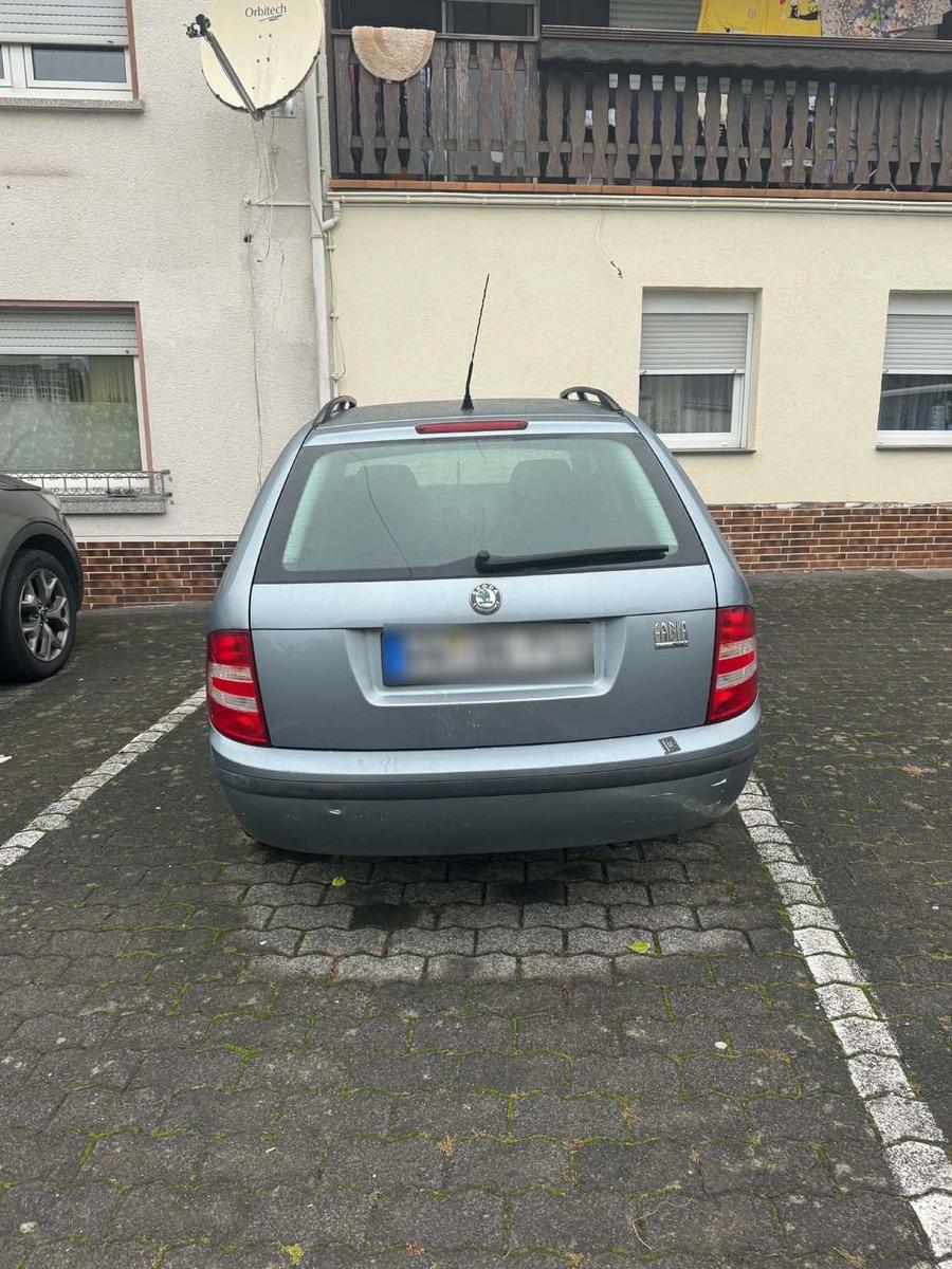 Skoda Fabia 2005 — engine 75 HP (55kW)