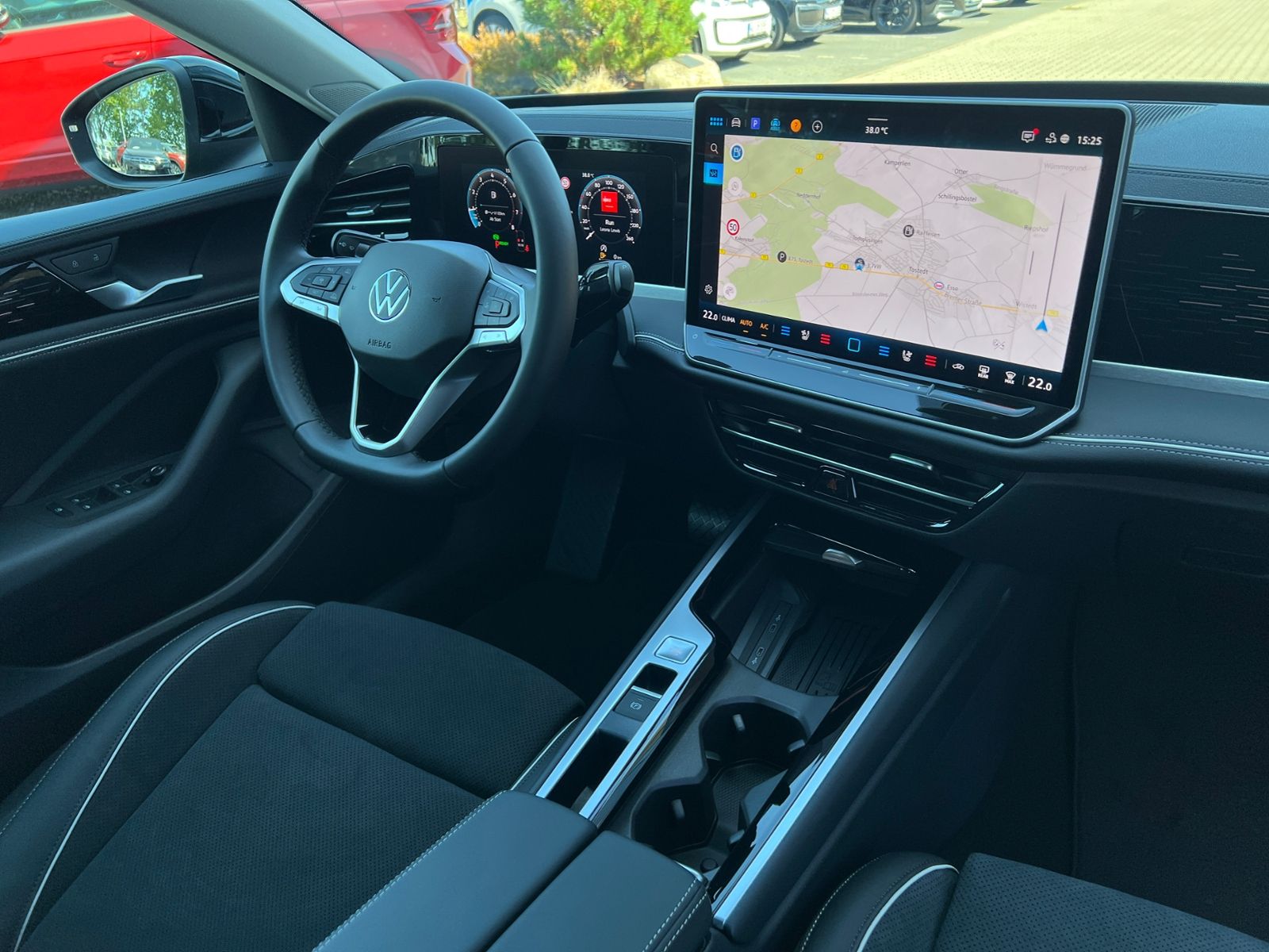 Fahrzeugabbildung Volkswagen Passat Variant Elegance 1.5 eTSI DSG *AHK,IQ-Lig