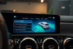 MERCEDES-BENZ A 250*AMG-LINE*360*ACC*NAVI*MULTIBEAM*