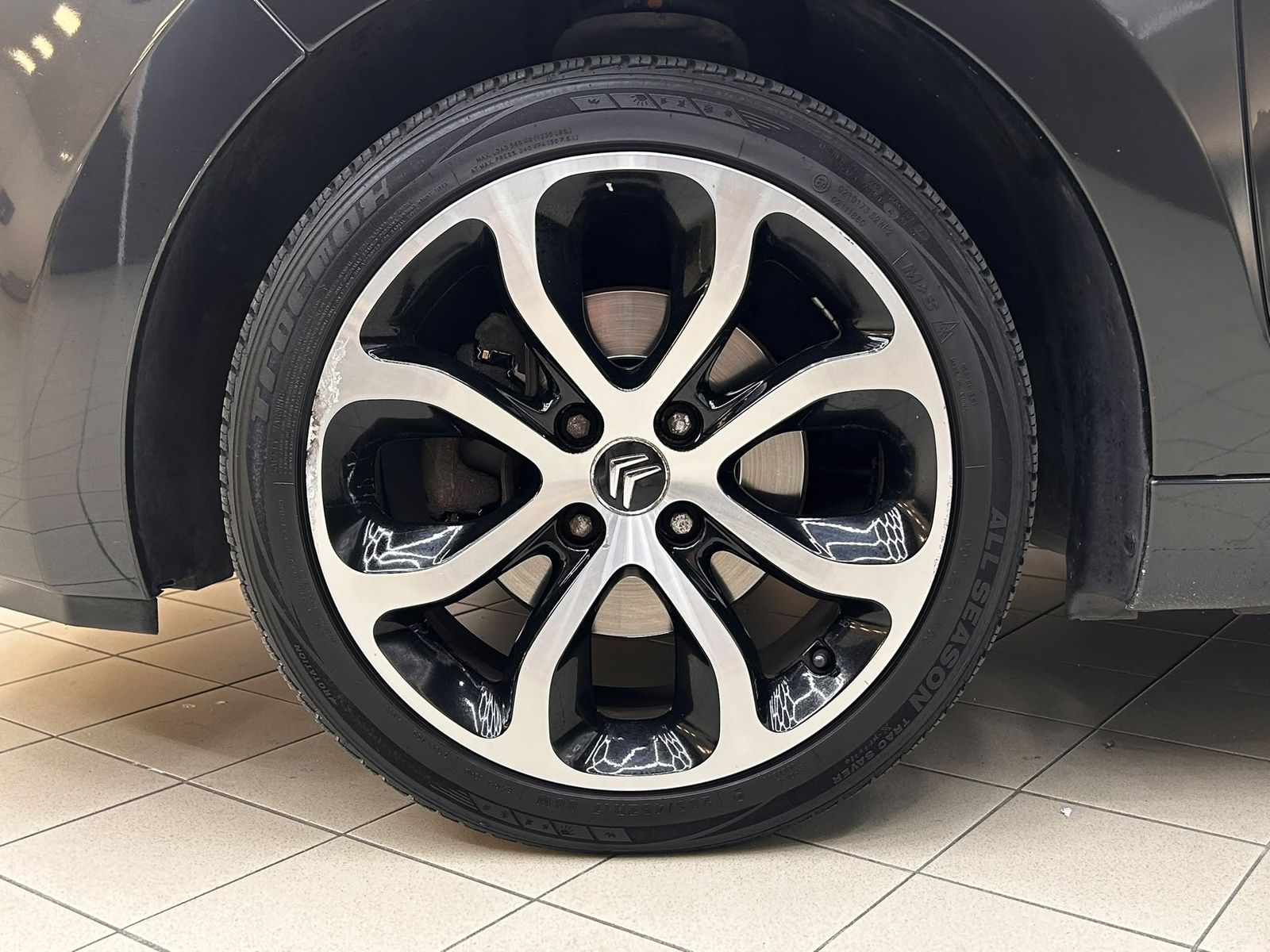 Fahrzeugabbildung Citroën C3 Picasso Exclus Black-Paket GEPFLEGT+NAVI+TÜV