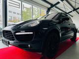 Porsche Cayenne Turbo -Keramik -Alcanrara - Porsche Cayenne aus 2012: Turbo