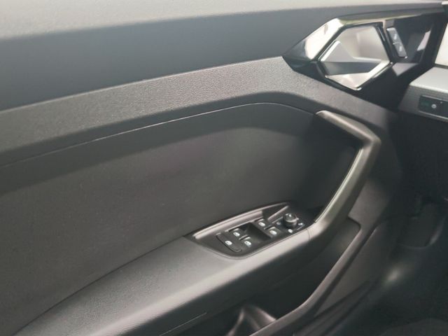 A1 Sportback 30 TFSI advanced SHZ