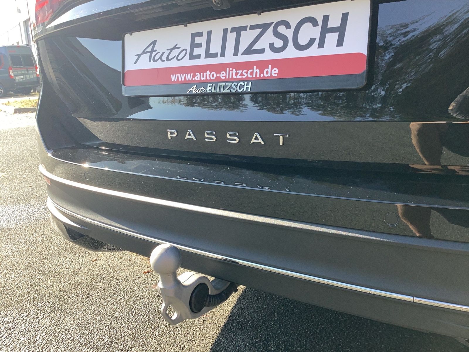 Fahrzeugabbildung Volkswagen Passat TDI Business DSG LED AHK Navi AID ACC RFK