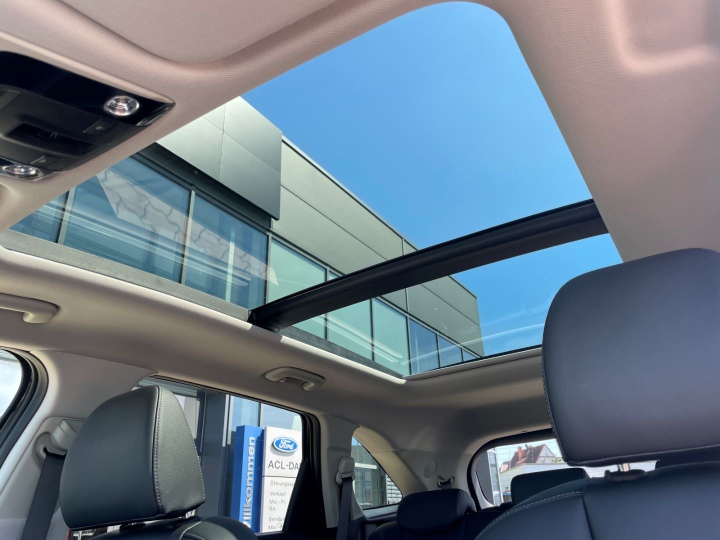 Fahrzeugabbildung Kia Sorento PlugInHybrid AWD LED Schiebdach 360Kamer