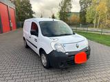 Renault Kangoo (Kasten) - Renault Kangoo aus 2010 mit Diesel-Antrieb