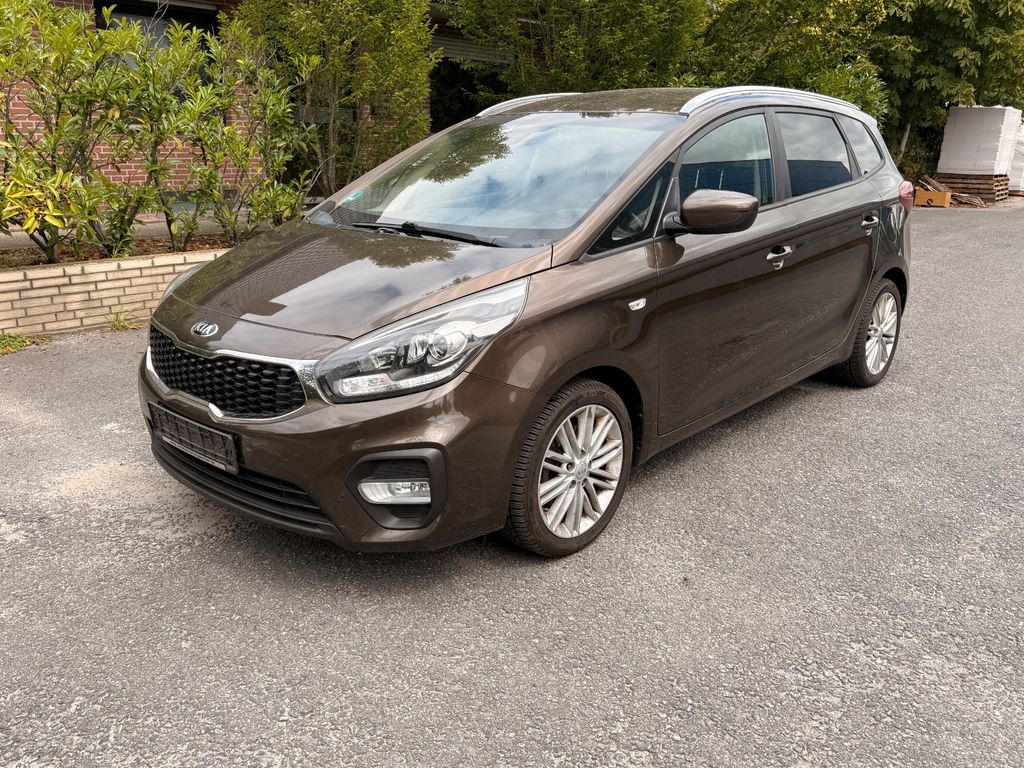 Image of Kia Carens