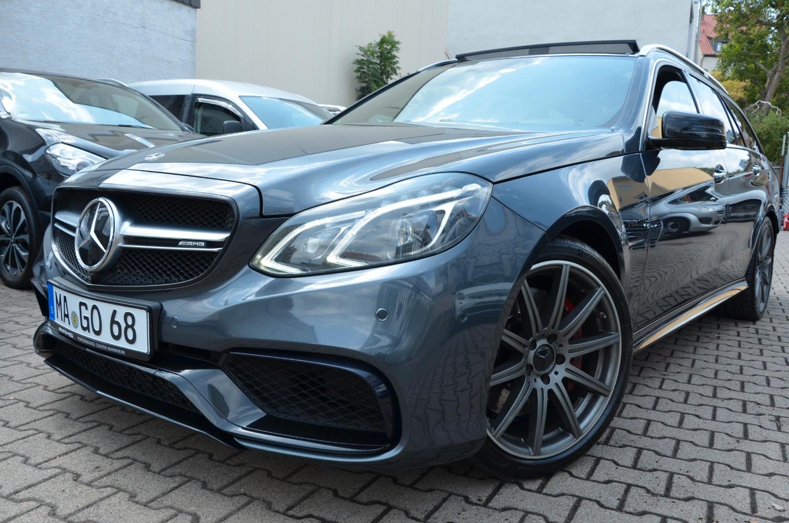 Mercedes-Benz E 63 S AMG 4Matic Voll Ausstattung Sehr Sauber