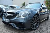 Mercedes-Benz E 63 S AMG 4Matic Voll Ausstattung Sehr Sauber - graue Mercedes-Benz E 63 AMG