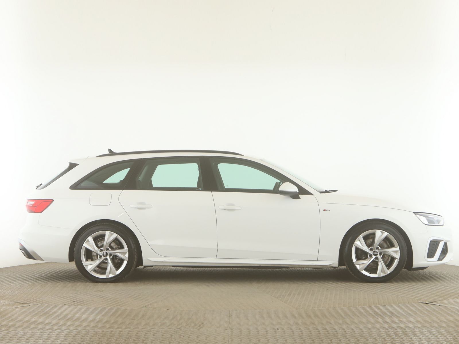 Audi A4 Avant 30 TDI S line LED+PDC+SitzH+MMI-Plus foto 8