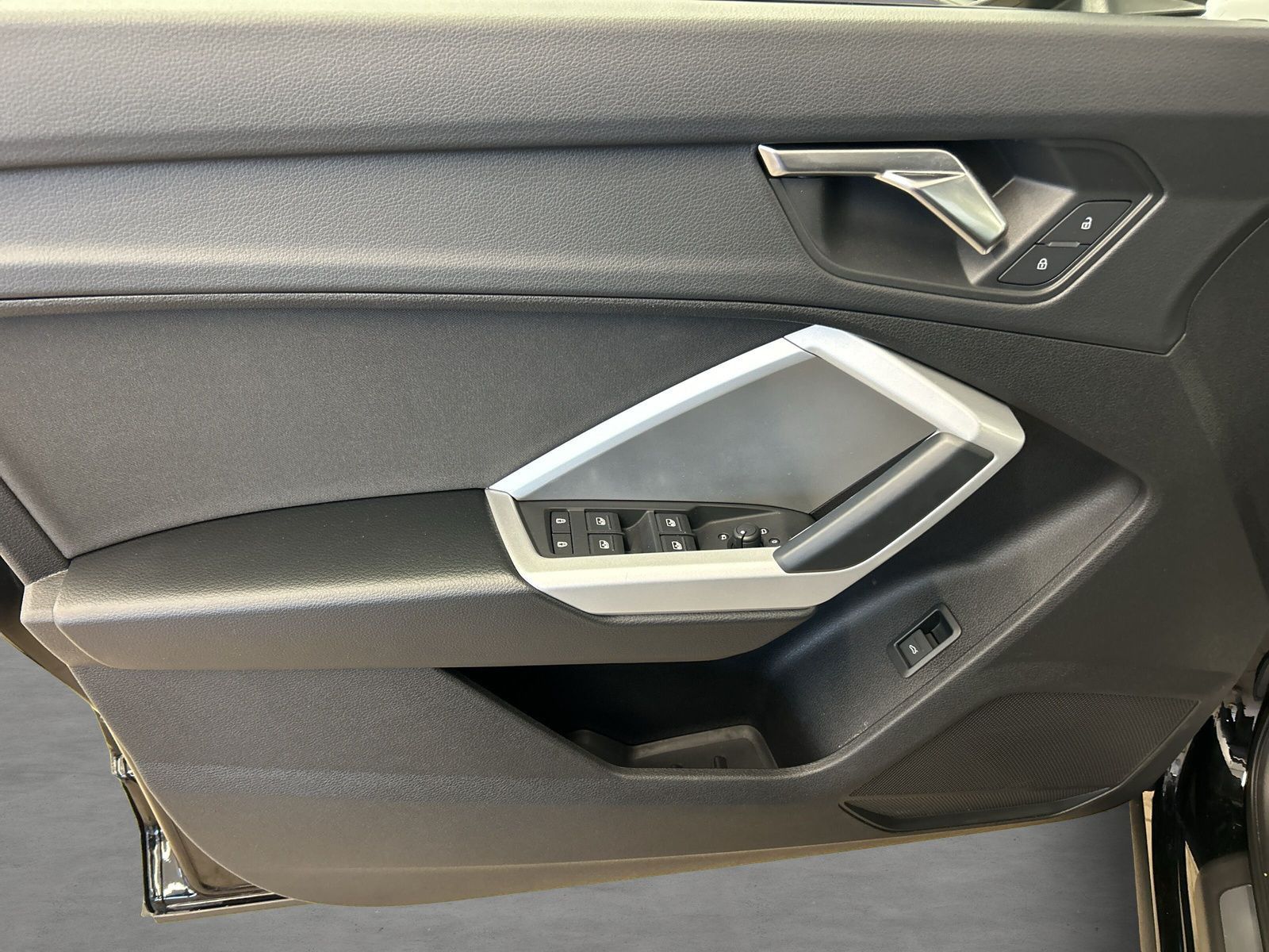 Audi Q3 35 TFSI advanced S-TRONIC+LED+NAVI+ACC+PDC foto 21