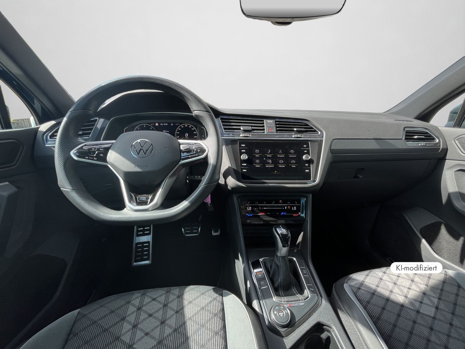 Volkswagen Tiguan R-Line 2.0 TDI DSG AHK MATRIX DCC NAVI foto 4