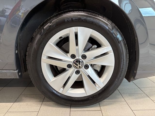 Golf VIII Variant Life 1.5 eTSI DSG LED ACC