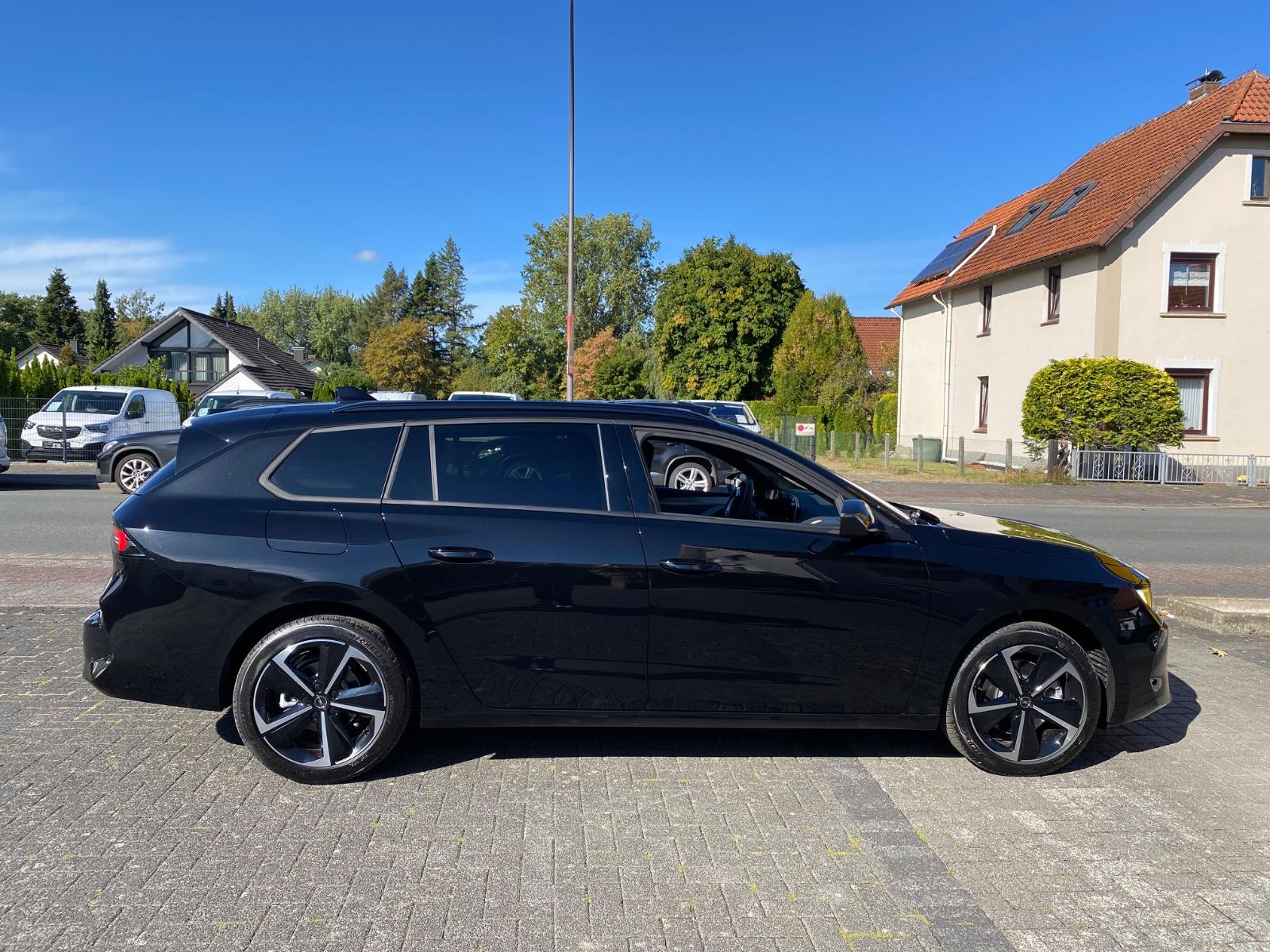 Opel ASTRA SPORTS TOURER EDITION ACC WINTERPAKET PDC