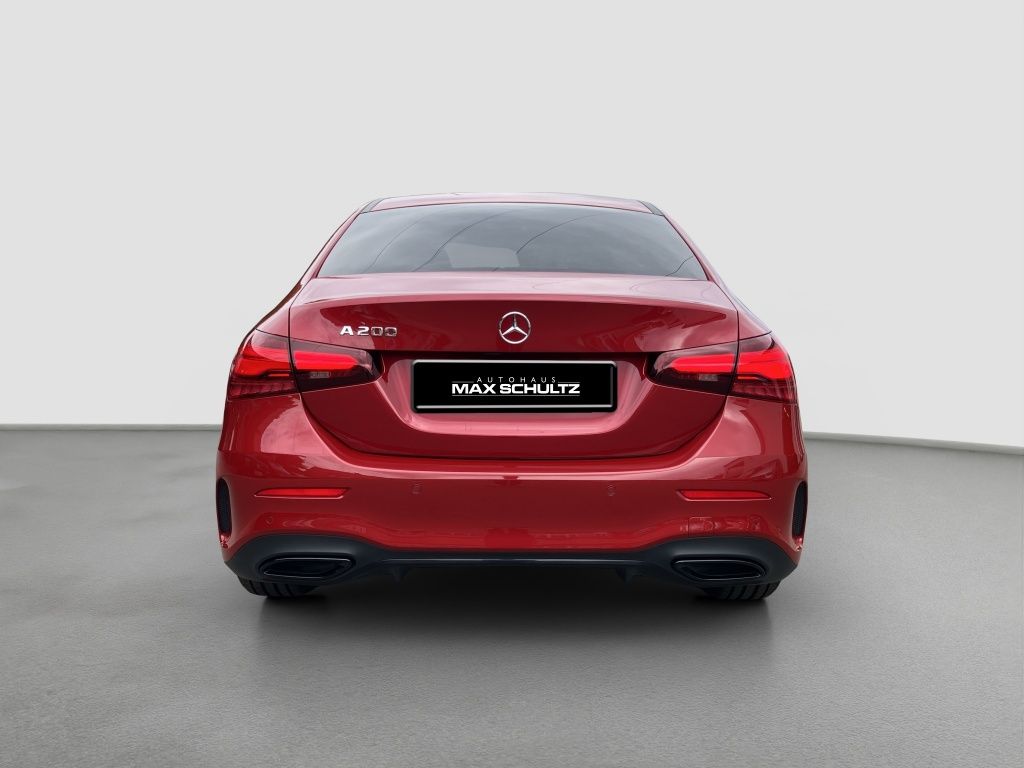 Fahrzeugabbildung Mercedes-Benz A 200 Limousine AMG*NIGHT*DISTR*STANDH*AHK*KEYL
