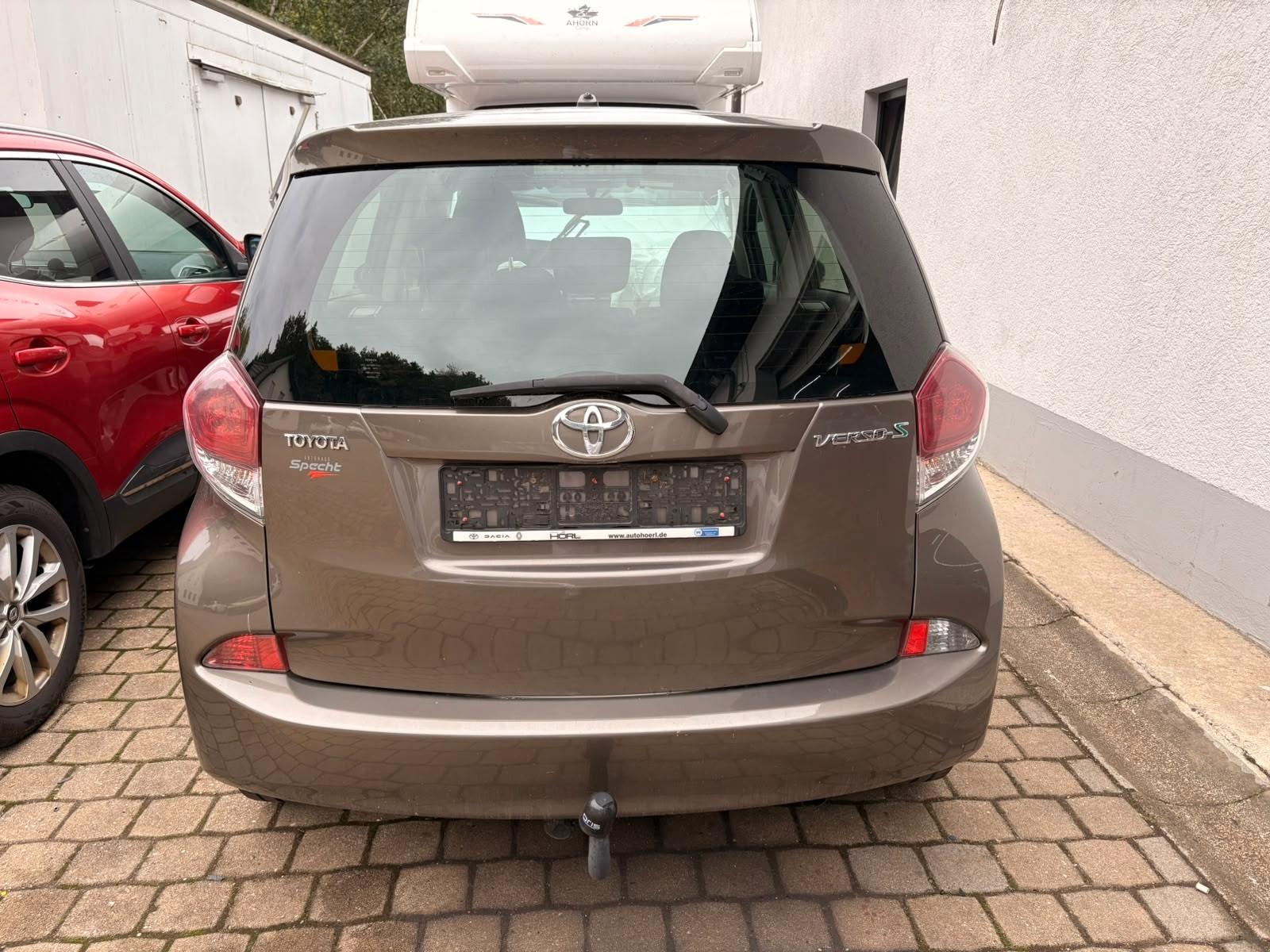 Toyota Verso-S Cool