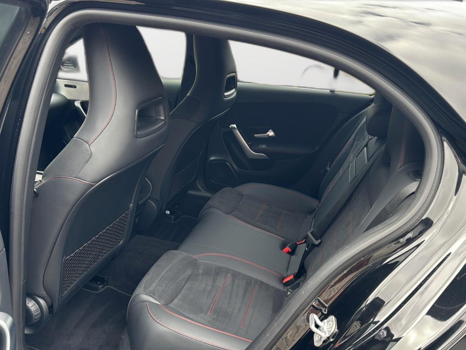 Mercedes-Benz A 250 4Matic AMG line