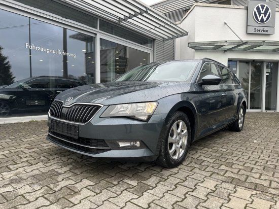 Skoda Superb Combi 2.0TDI ACC*PANORAMA*STANDH.